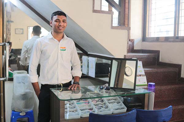 optician at all for eyes hospital, vashi, navi mumbai